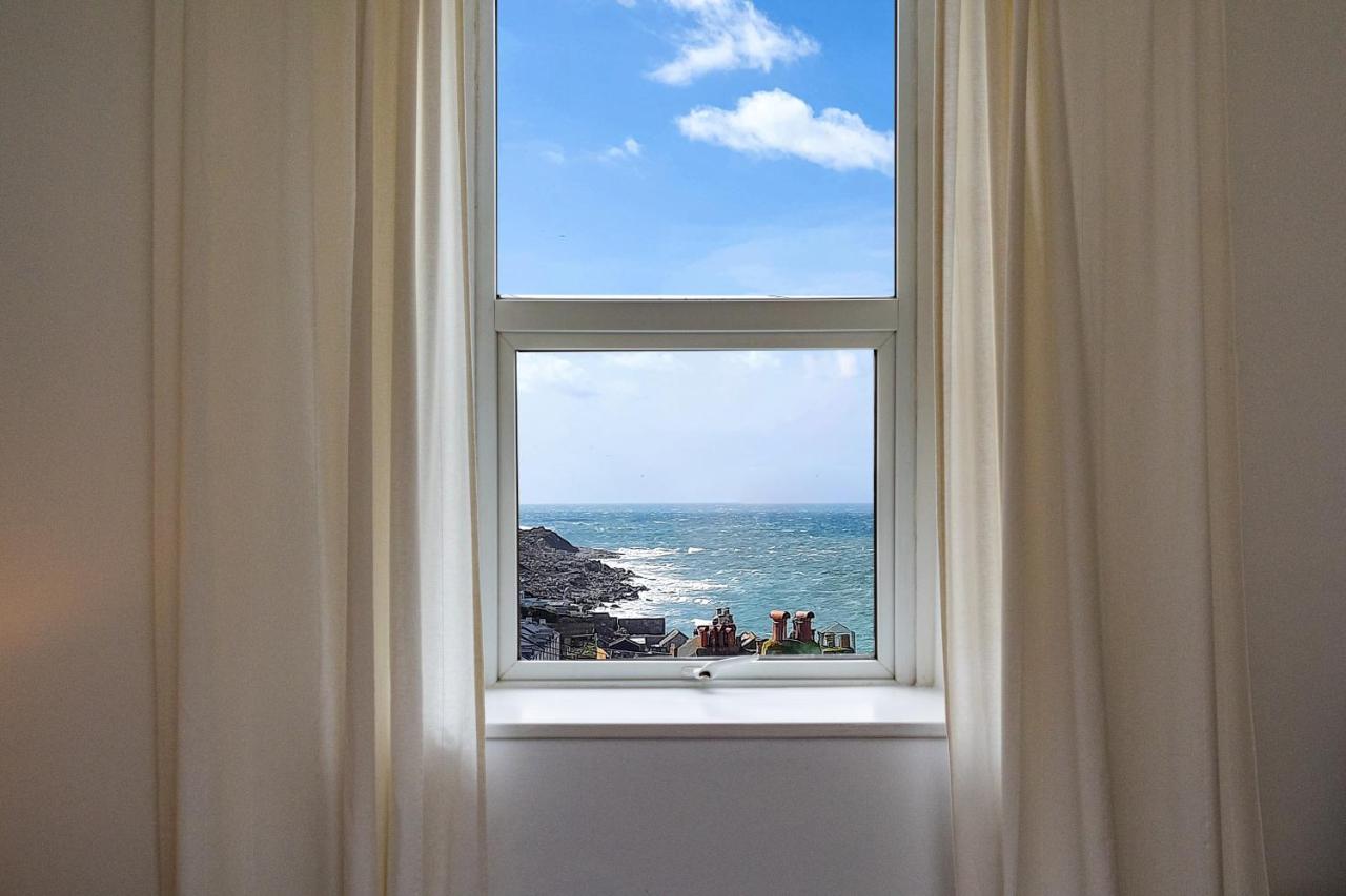Bright & Beautiful 4 Bedroom House With Sea Views Portland Exterior photo